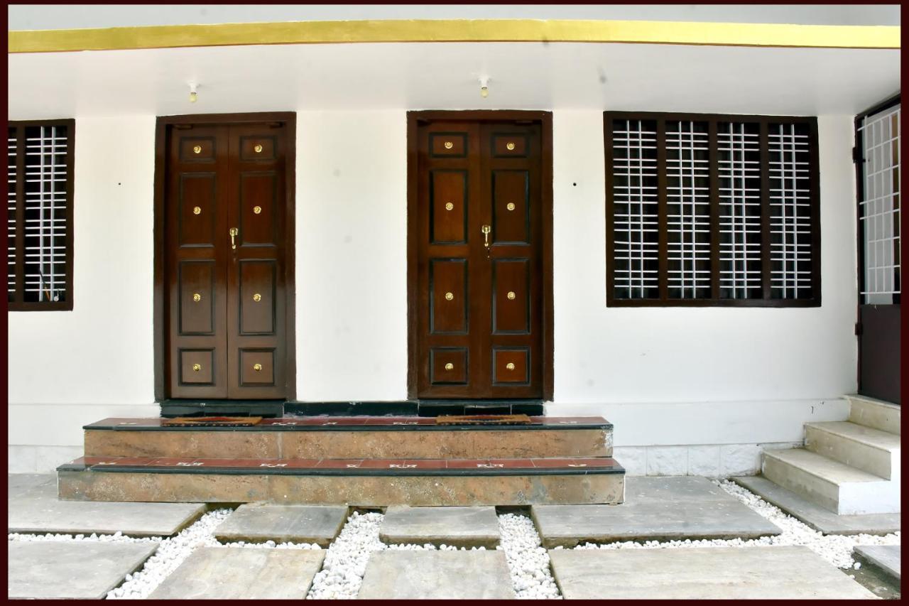 מדוראי Rr Heritage Suites מראה חיצוני תמונה